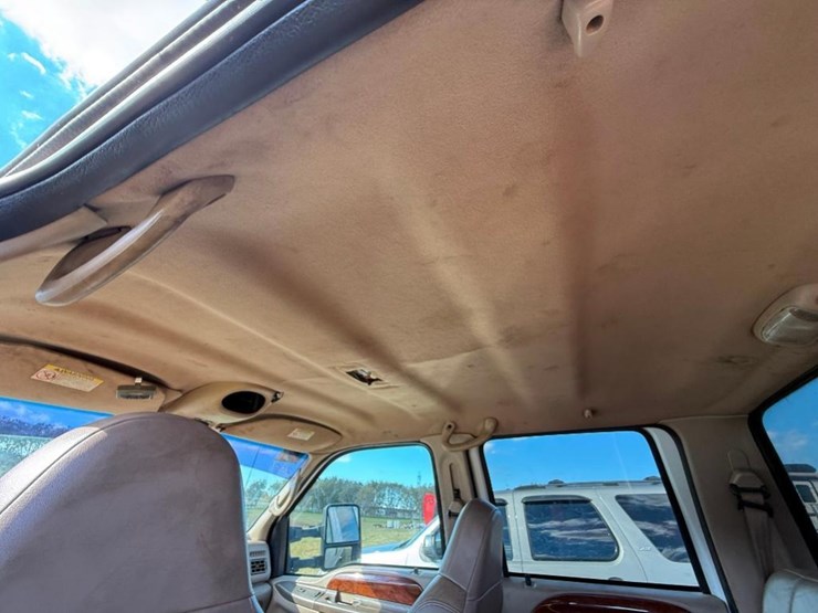 2001-ford-f250-lariat-image-19