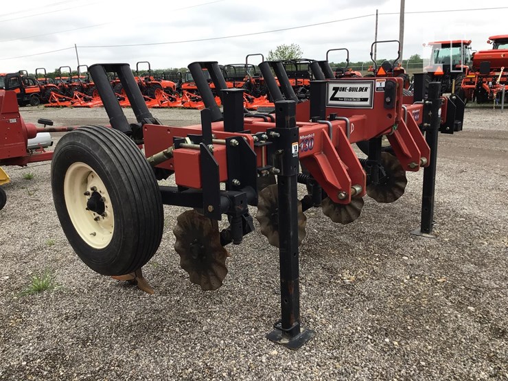 unverferth-zonebuilder-130-image-1