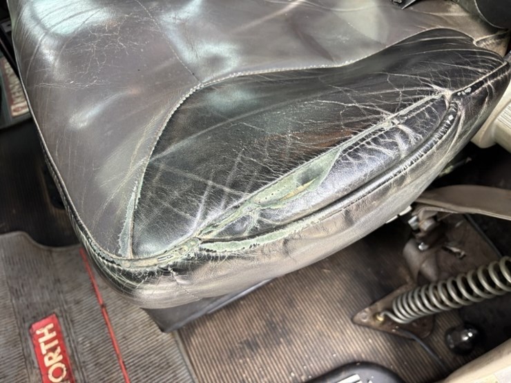 2018-kenworth-w900-image-32