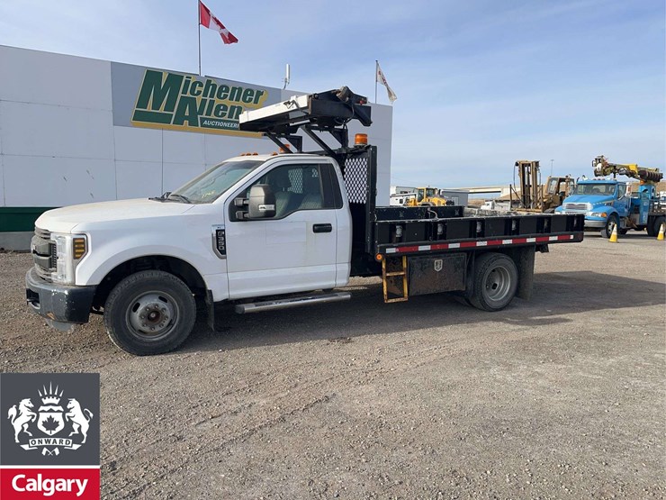 2018-ford-f350-image-1