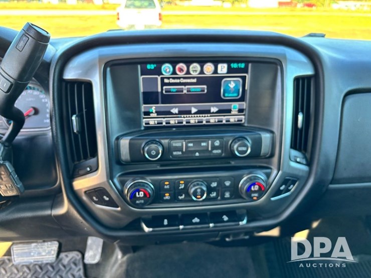 2015-chevrolet-silverado-image-72