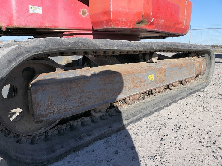 takeuchi-tb153-image-13