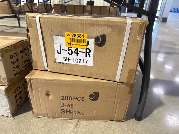 #28381-•-lot-of-led-red-clearance-lights-image-3