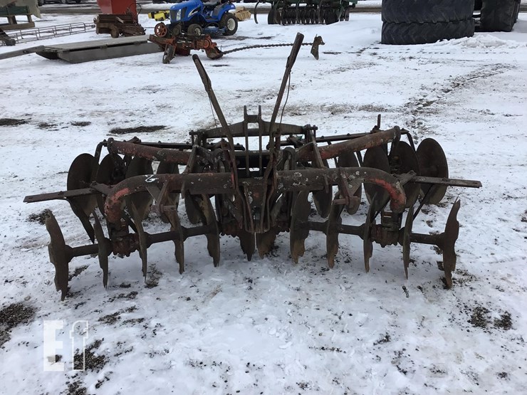 massey-ferguson-22-image-3