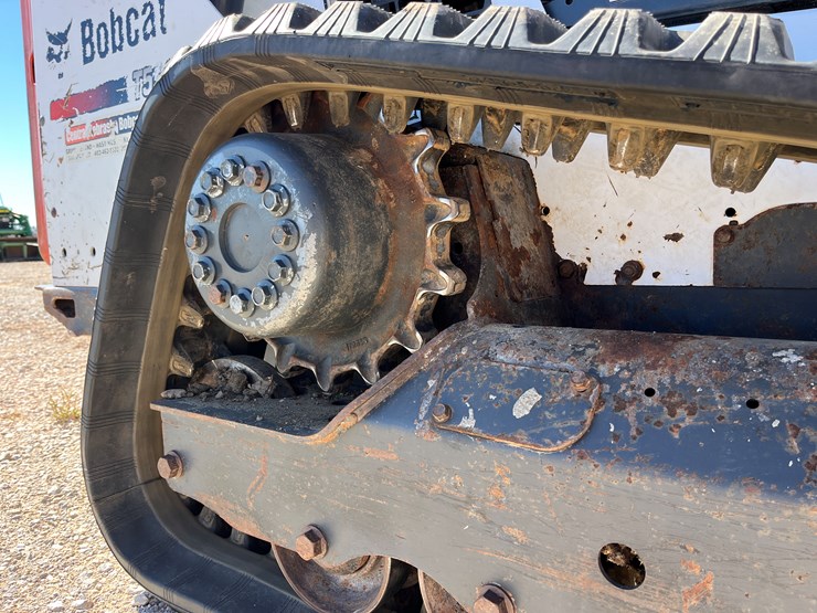 2015-bobcat-t590-image-8