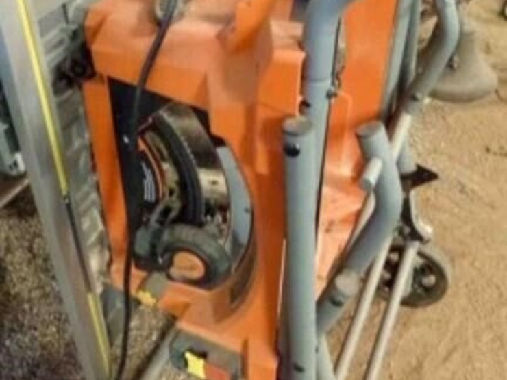 rigid-10"-table-saw-w/-dolly-image-1