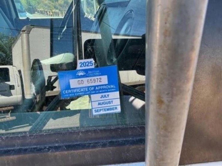 2013-ford-f750-xl-image-23