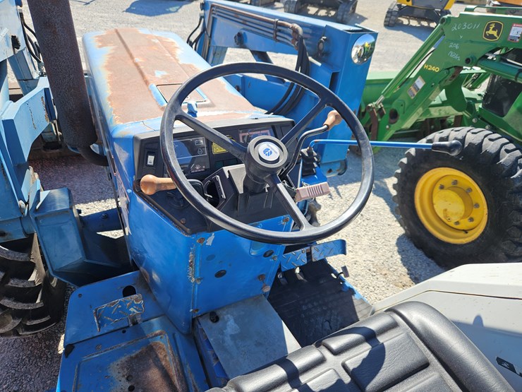 1994-ford-2120-image-15