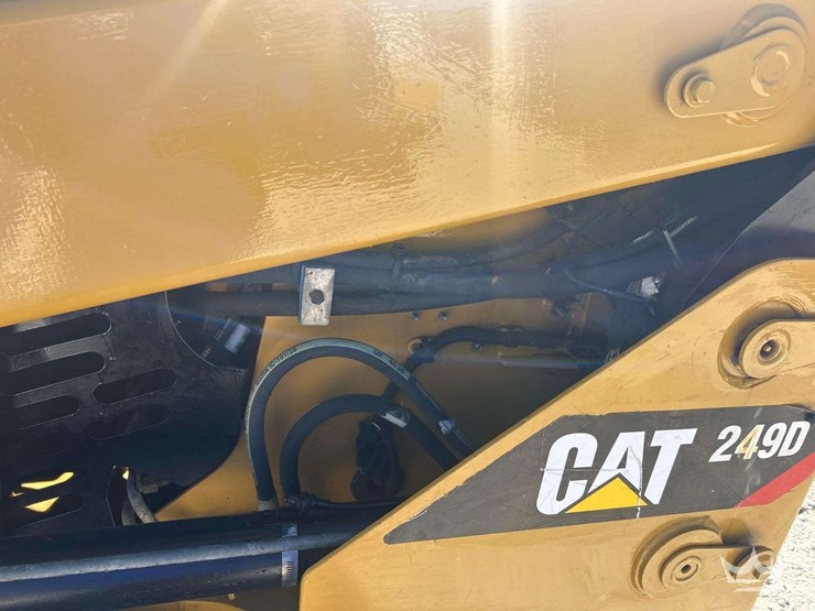 caterpillar-249d-image-15