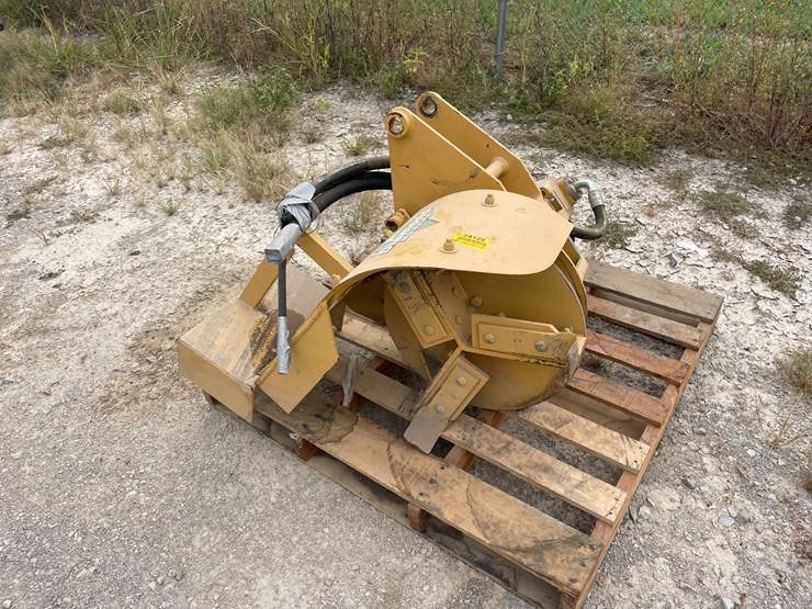 #24128-•-excavator-diamond-ditcher-image-1
