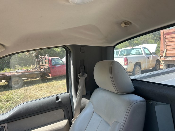 2010-ford-f150-image-26