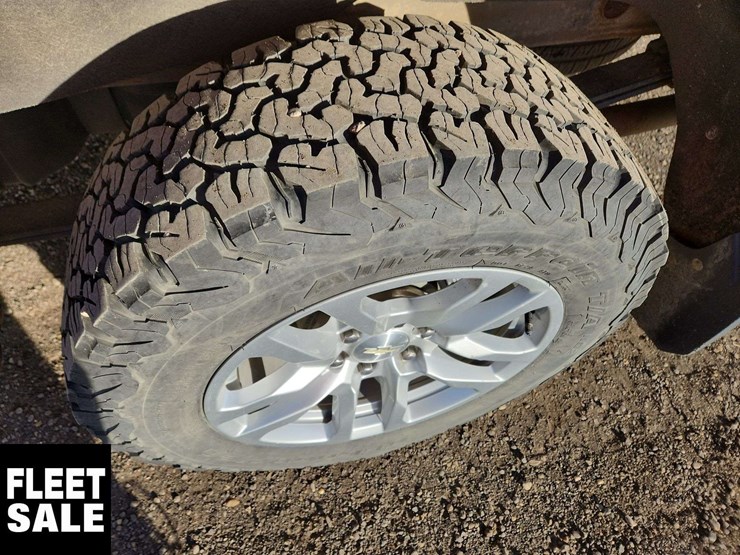 2019-chevrolet-silverado-1500-image-31