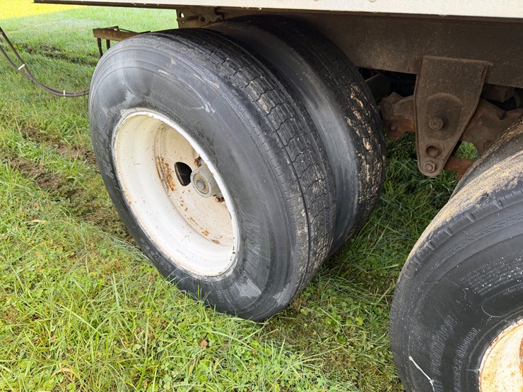 1995-dorsey-48-ft-image-6