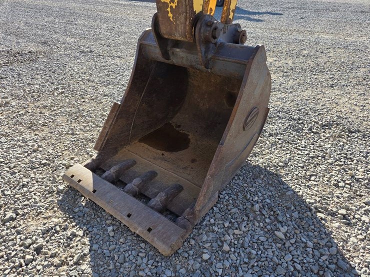 2021-komatsu-pc130-image-11