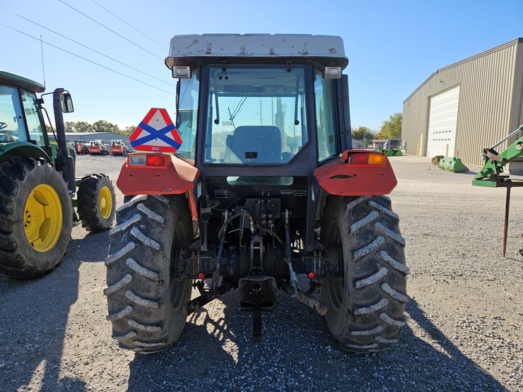 massey-ferguson-471-image-16