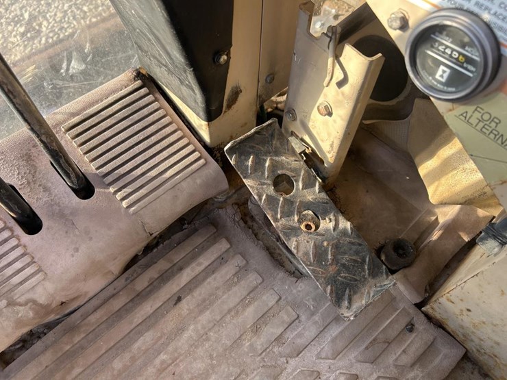 caterpillar-307-image-67