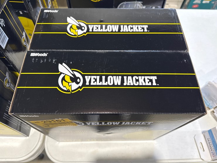 yellow-jacket-40-image-4