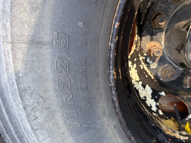 1995-mack-ch613-image-8