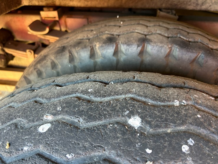 #22559-•-inop-1971-international-harvester-1800-s/a-daycab-fire-truck-vin:-416080g411147-image-11