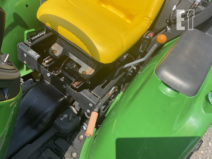 2020-john-deere-3025e-image-19
