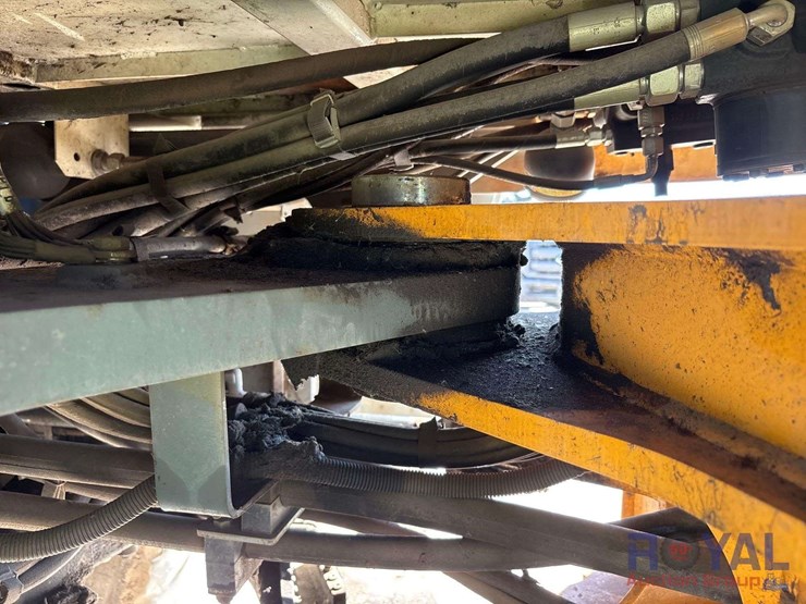 2015-liebherr-l542-image-15