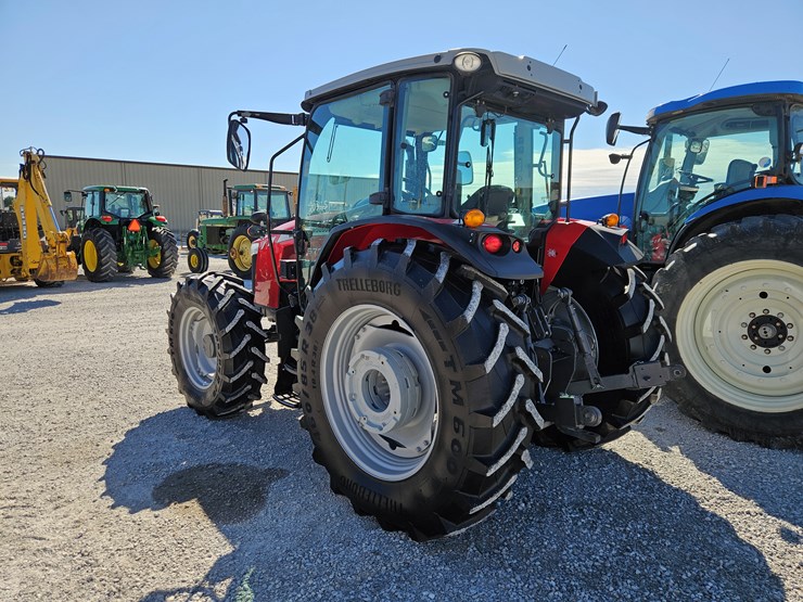 2020-massey-ferguson-6713-image-11
