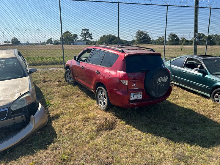 2007-toyota-rav4-image-2