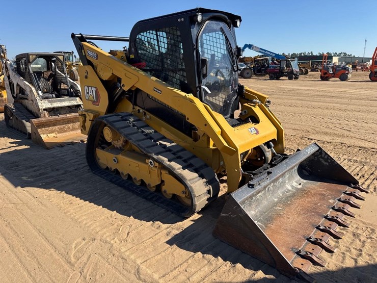 2023-caterpillar-299d3-image-6