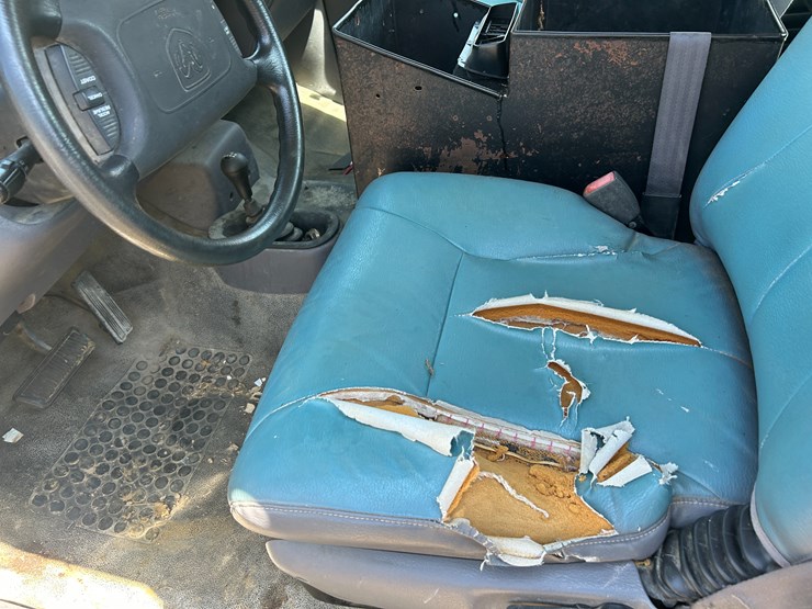 2001-dodge-ram-1500-image-36