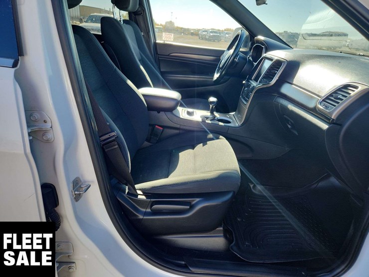 2014-jeep-grand-cherokee-image-19