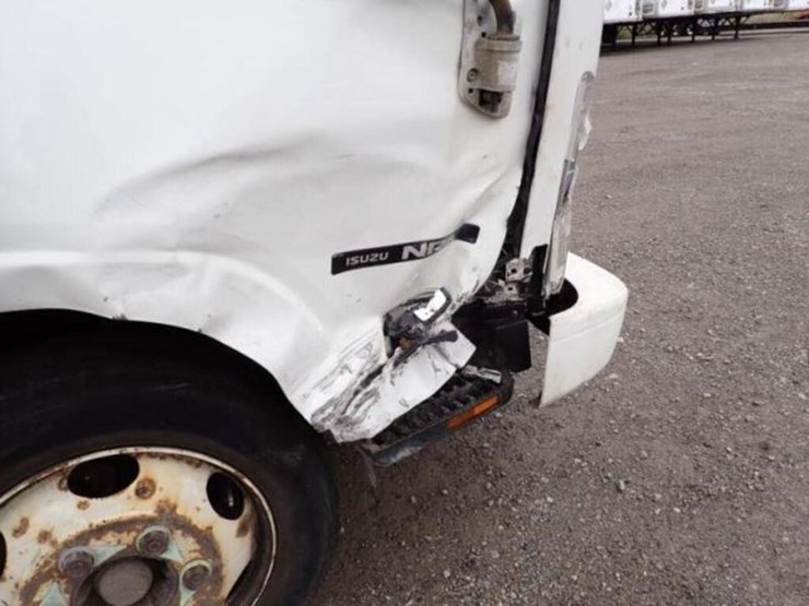 2018-isuzu-nrr-image-49