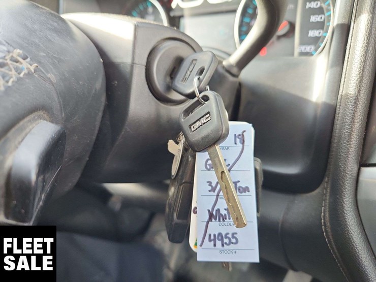 2018-gmc-sierra-2500hd-image-11