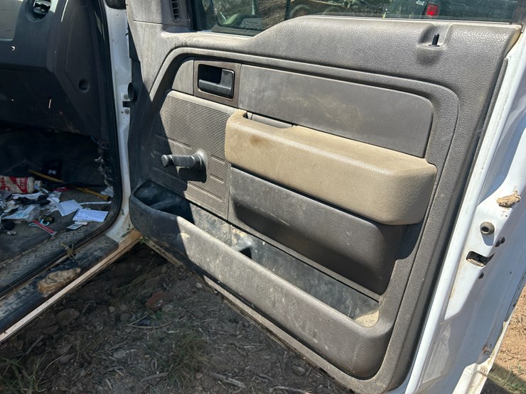 2010-ford-f150-image-18