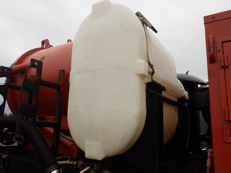 2000-ford-f650-image-21