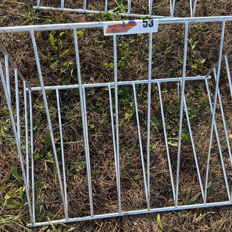 #53 • Hanging Hay Manger w/ Hooks