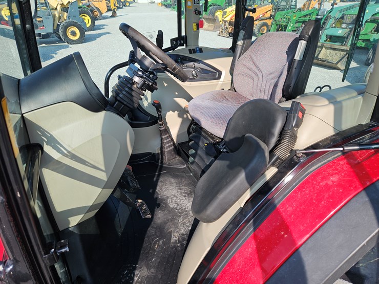 2021-massey-ferguson-6712-image-6