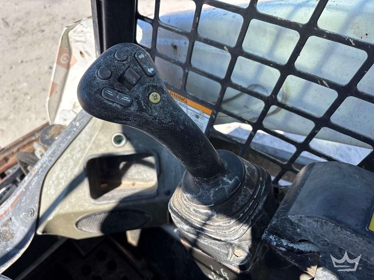 2018-bobcat-t590-image-20