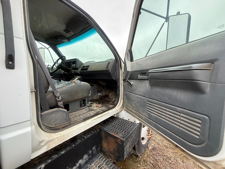 2002-caterpillar-3126-image-34