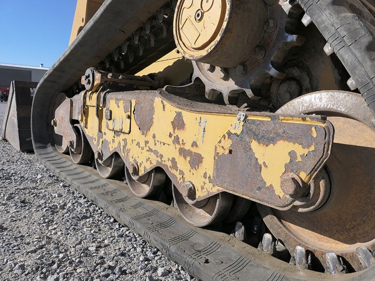 2016-caterpillar-259d-image-11