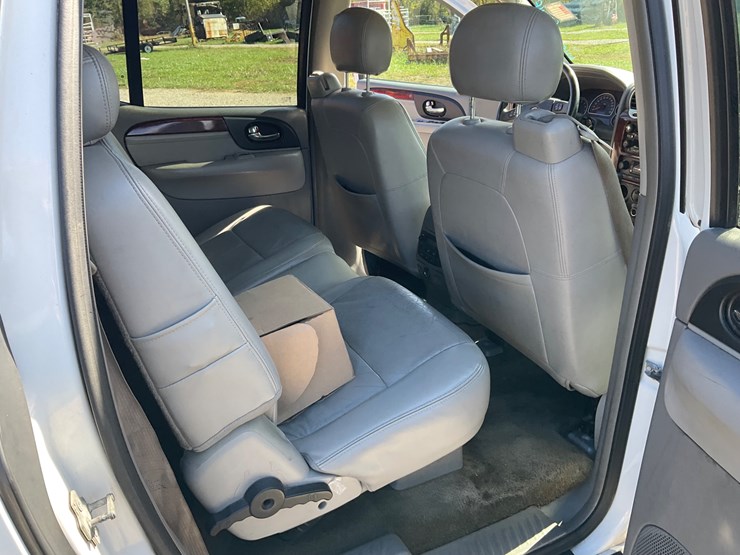 2005-gmc-envoy-image-13