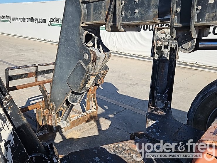 2017-sky-trak-10054-image-15