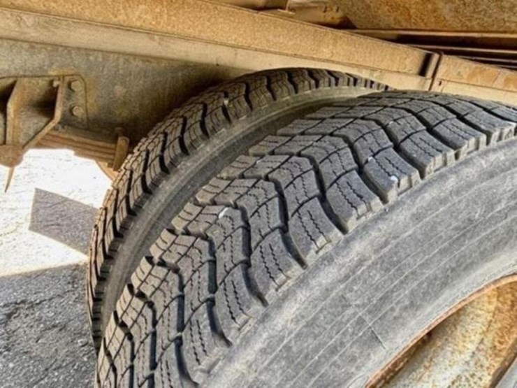 2013-ford-f750-xl-image-32