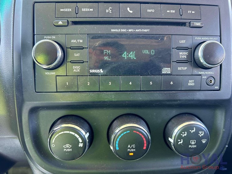 2017-jeep-patriot-image-17