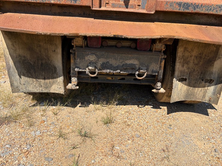 1995-international-9400-image-23