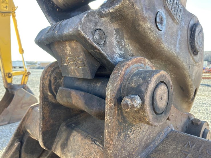 komatsu-pc360-lc-image-16