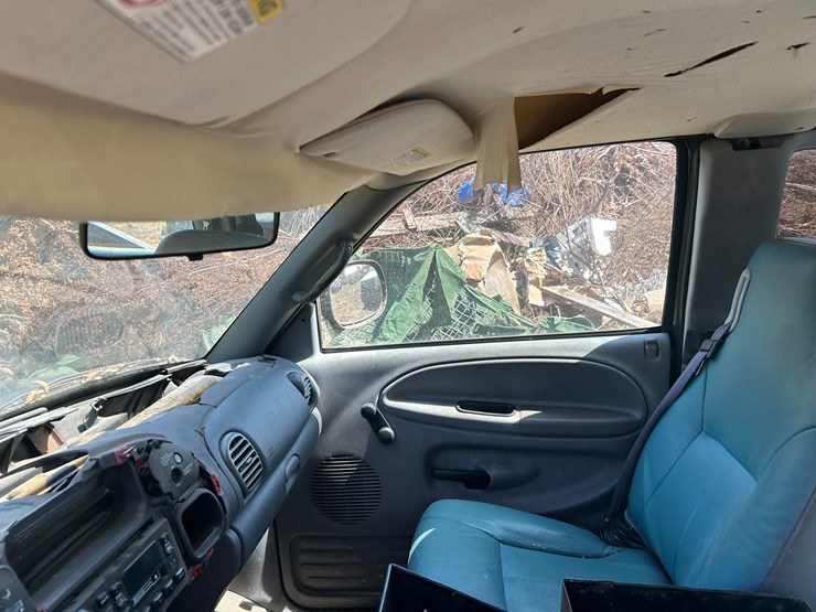 2001-dodge-ram-1500-image-34