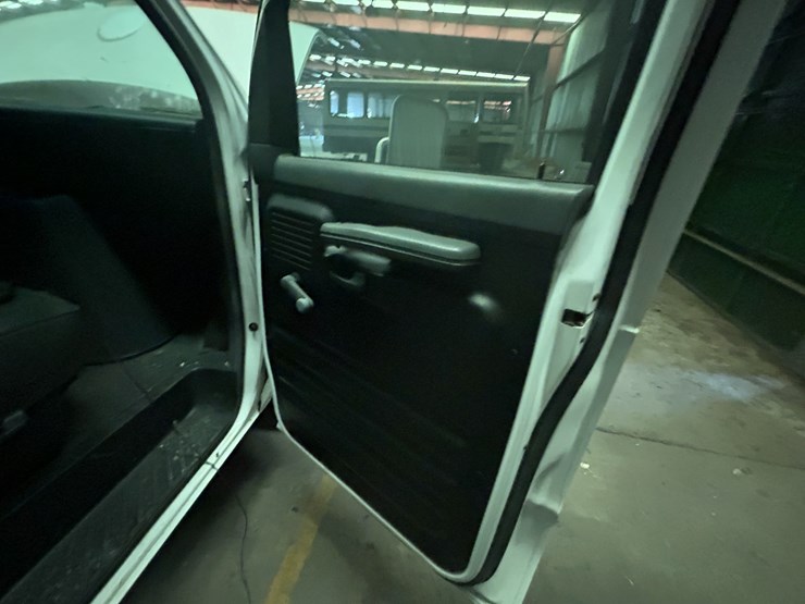1992-ford-e350-image-31