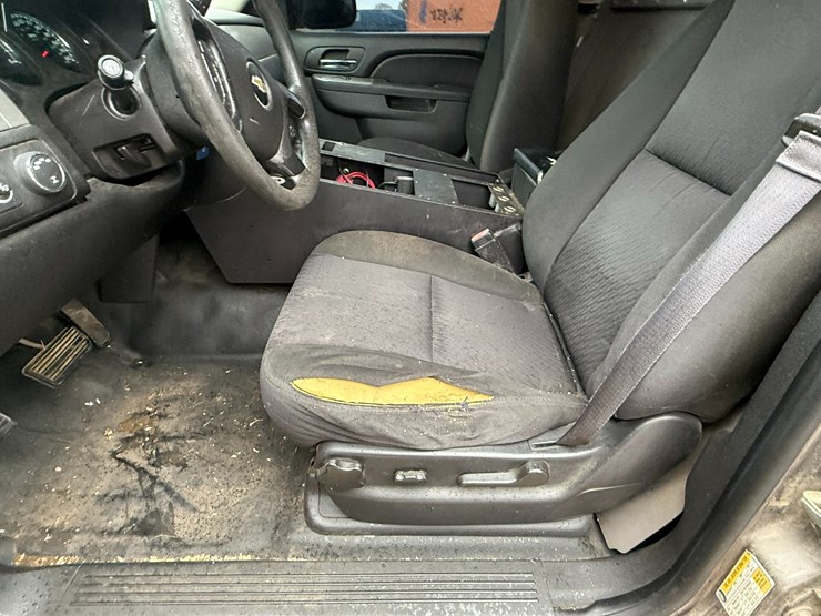 2014-chevrolet-tahoe-image-48