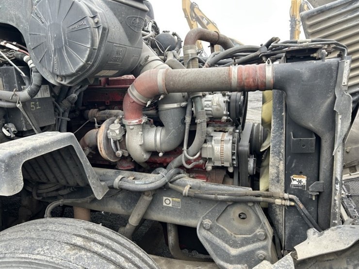 2007-peterbilt-387-image-38