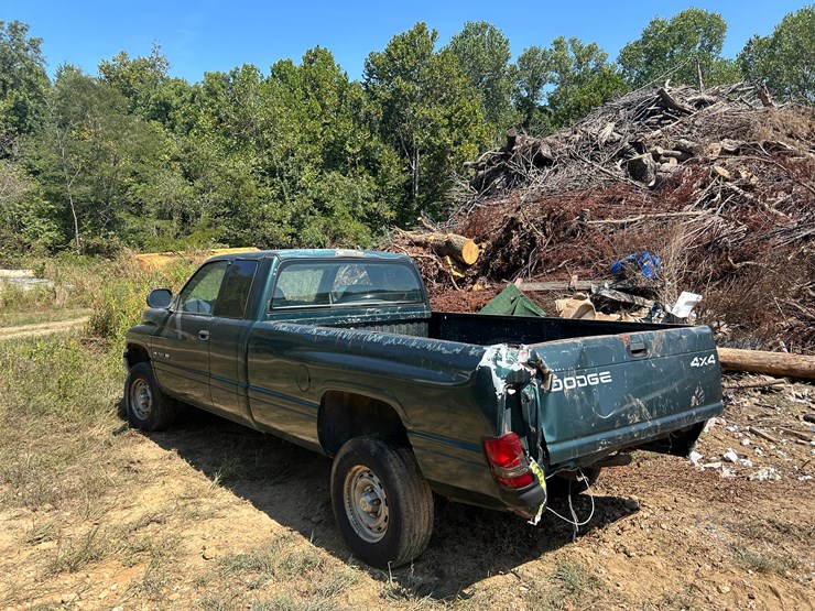 2001-dodge-ram-1500-image-4